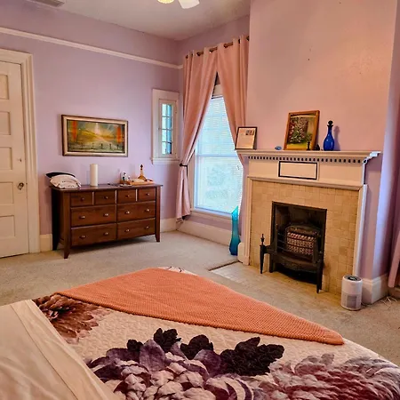 The Kings Throne Inn And Guest House-3